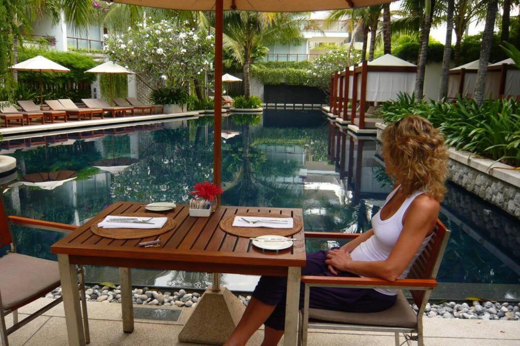 Beachfront 2 Bedroom Luxury Condo Chava Surin Bagian luar foto