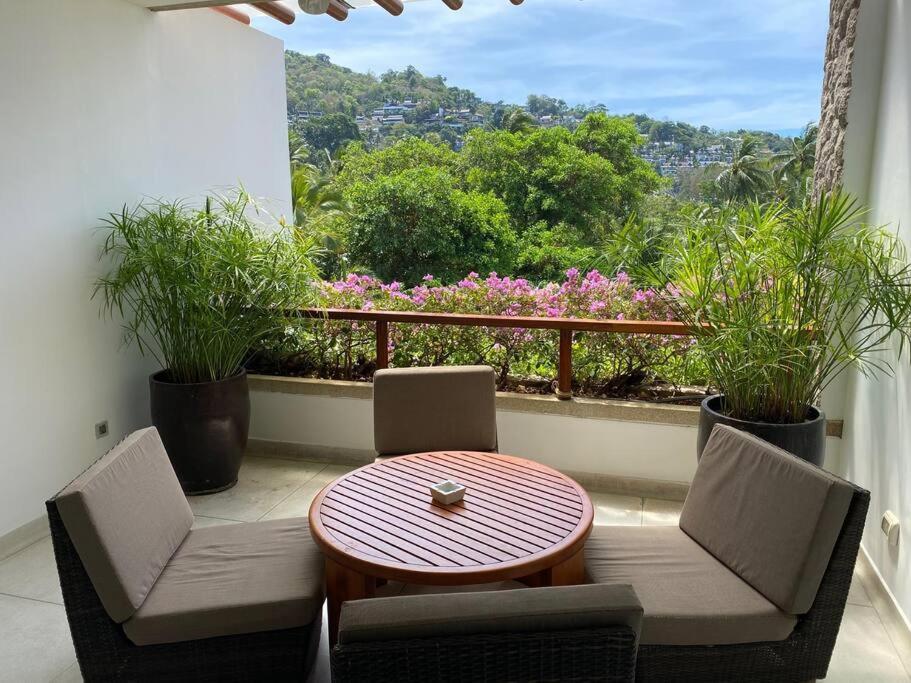 Beachfront 2 Bedroom Luxury Condo Chava Surin Bagian luar foto
