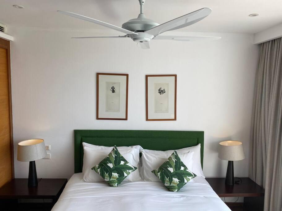 Beachfront 2 Bedroom Luxury Condo Chava Surin Bagian luar foto