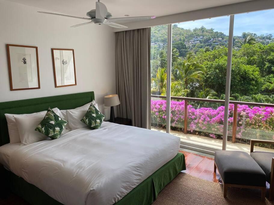 Beachfront 2 Bedroom Luxury Condo Chava Surin Bagian luar foto