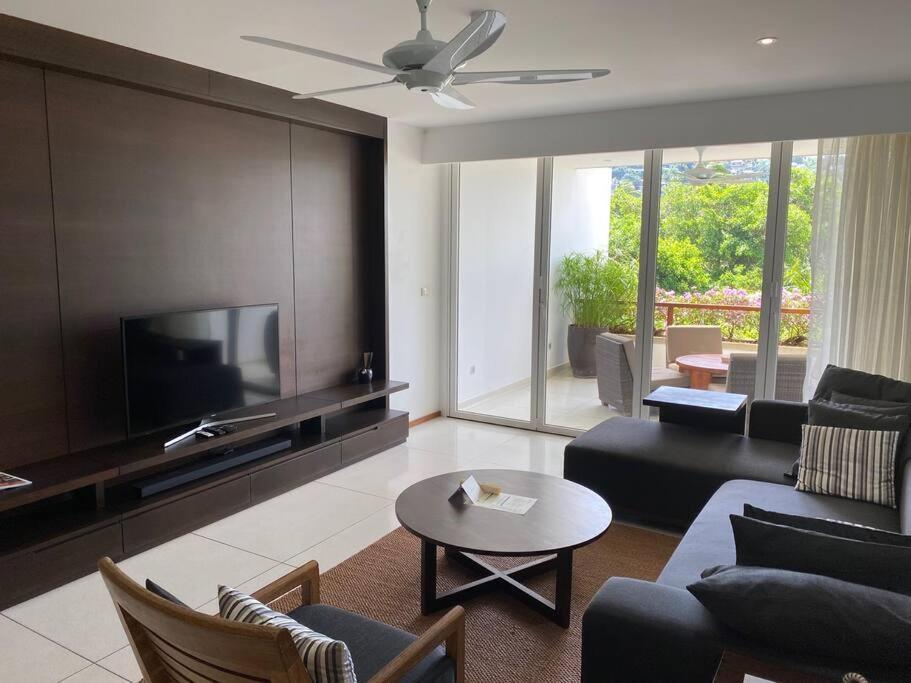Beachfront 2 Bedroom Luxury Condo Chava Surin Bagian luar foto